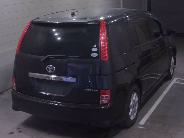TOYOTA ISIS