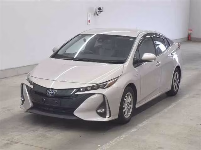 TOYOTA PRIUS PHV