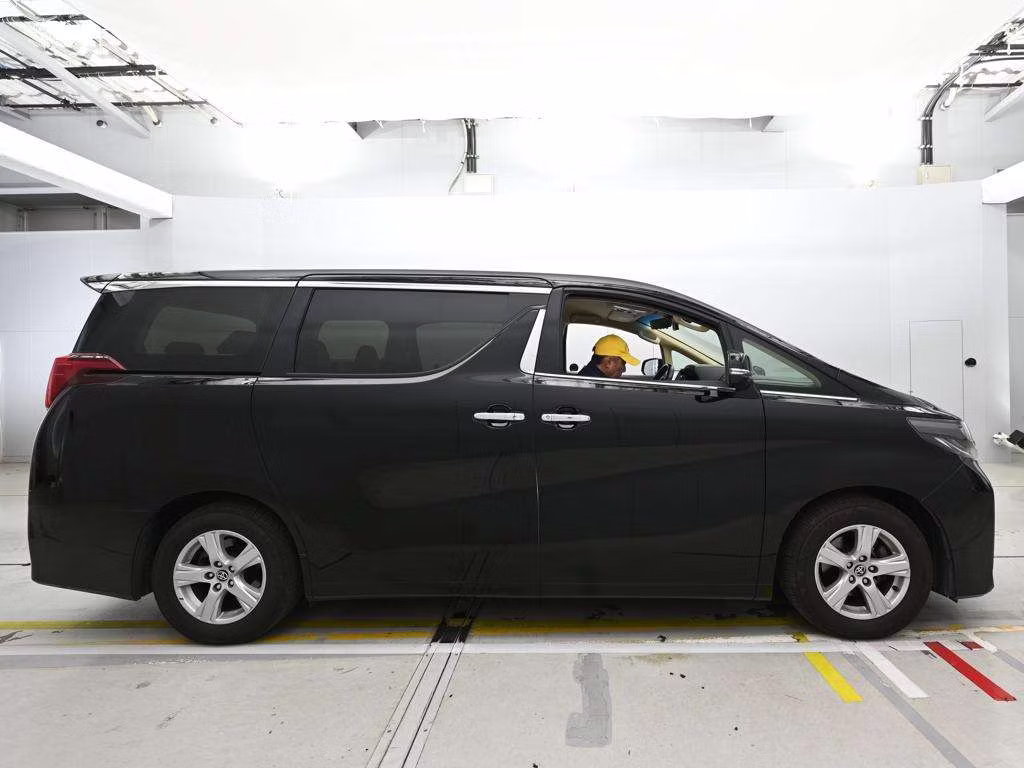 TOYOTA ALPHARD