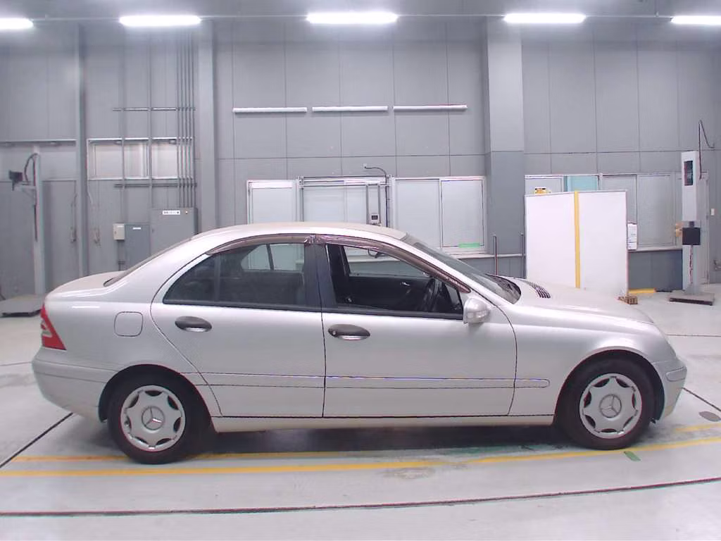 MERCEDES-BENZ C-CLASS