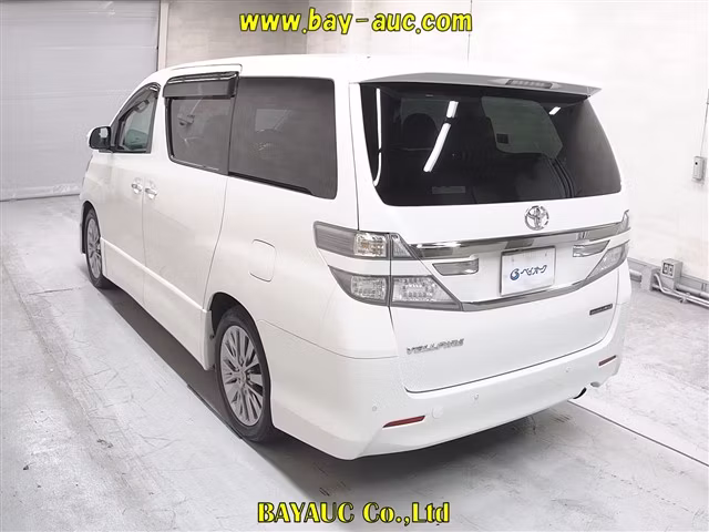 TOYOTA VELLFIRE