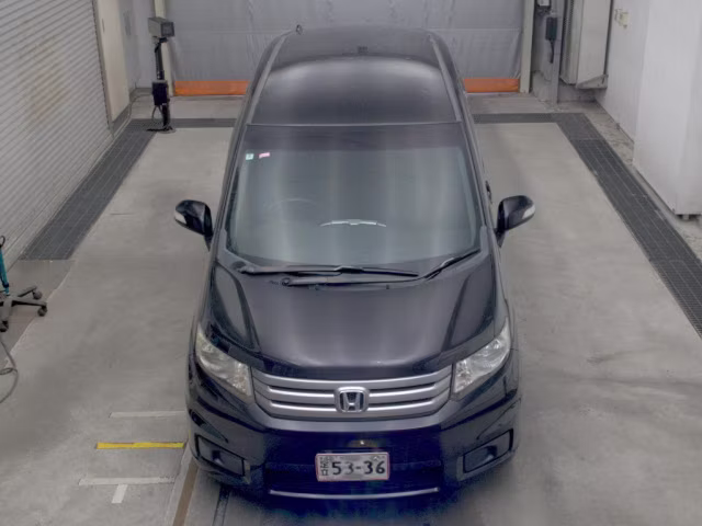 HONDA FREED SPIKE