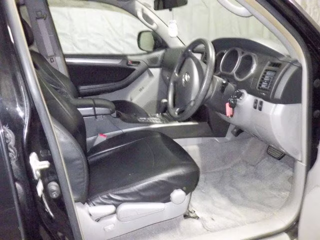 TOYOTA HILUX SURF