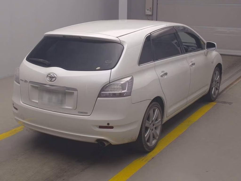 TOYOTA MARK X ZIO