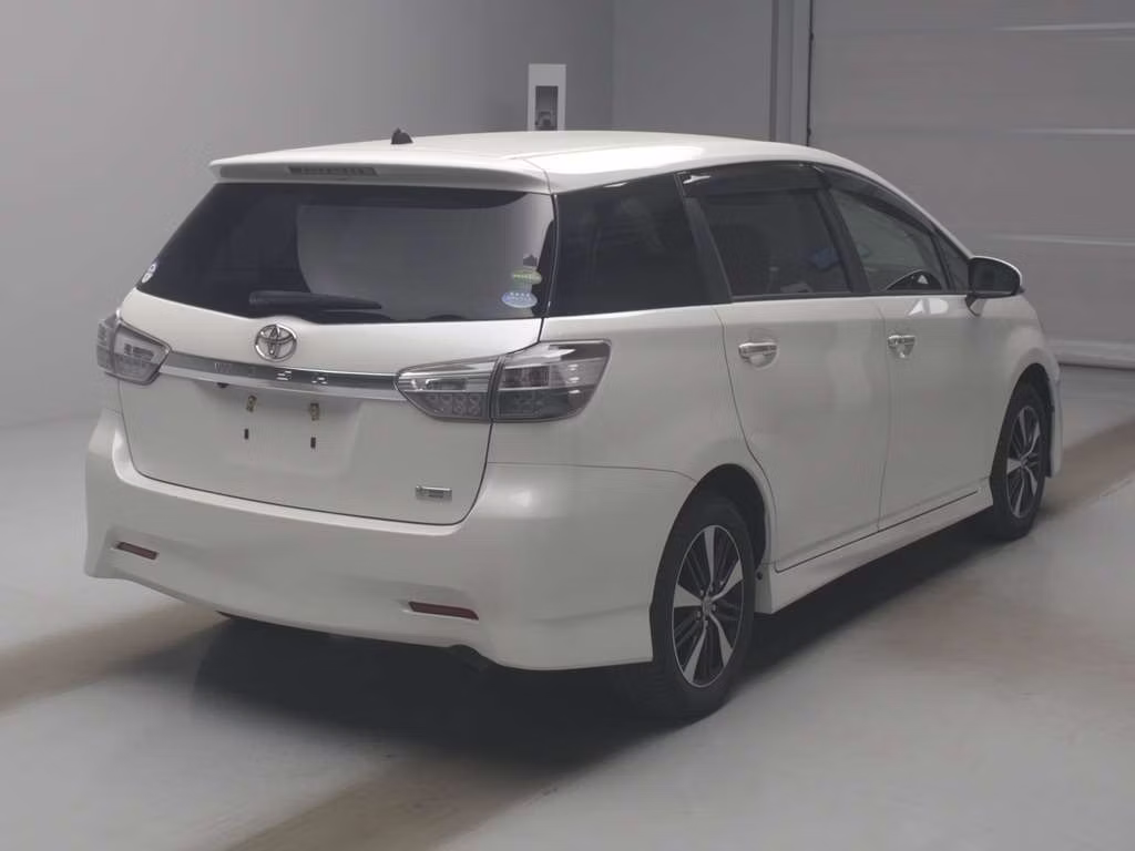 TOYOTA WISH