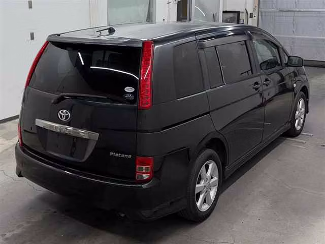 TOYOTA ISIS