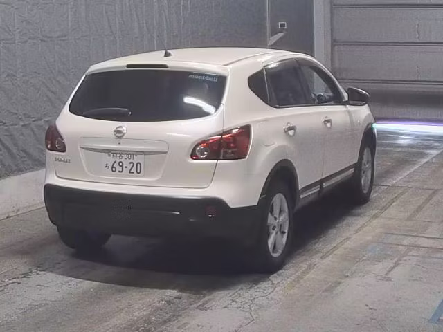 NISSAN DUALIS