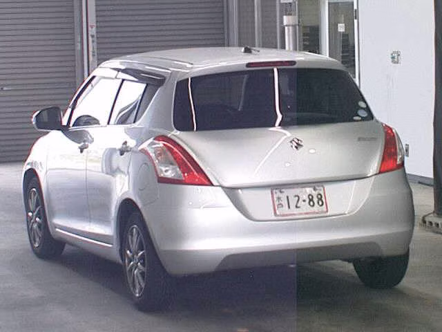 SUZUKI SWIFT