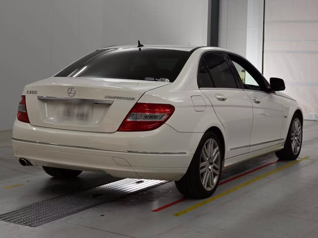 MERCEDES-BENZ C-CLASS