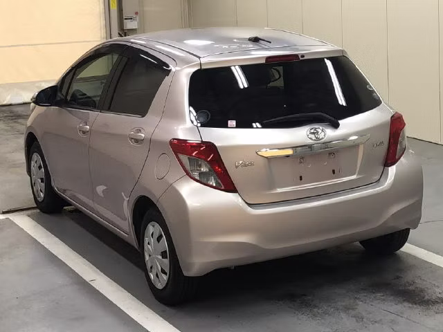 TOYOTA VITZ