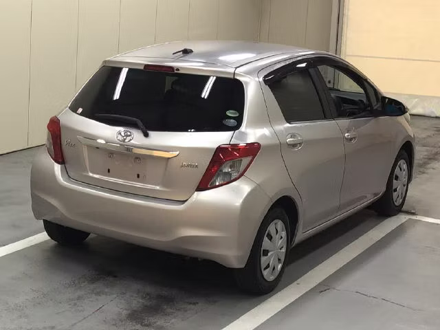 TOYOTA VITZ