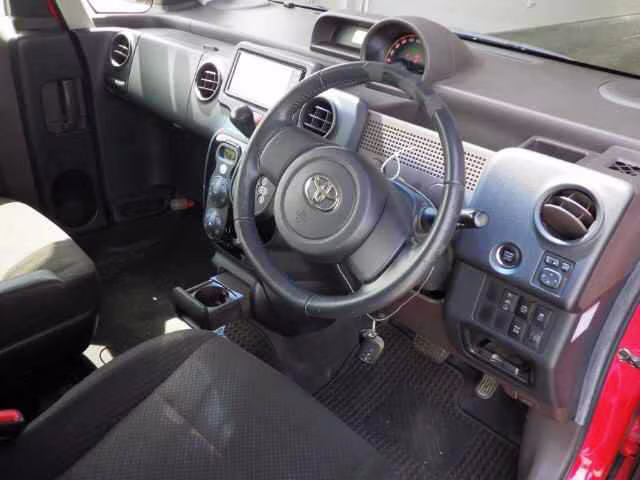 TOYOTA PORTE