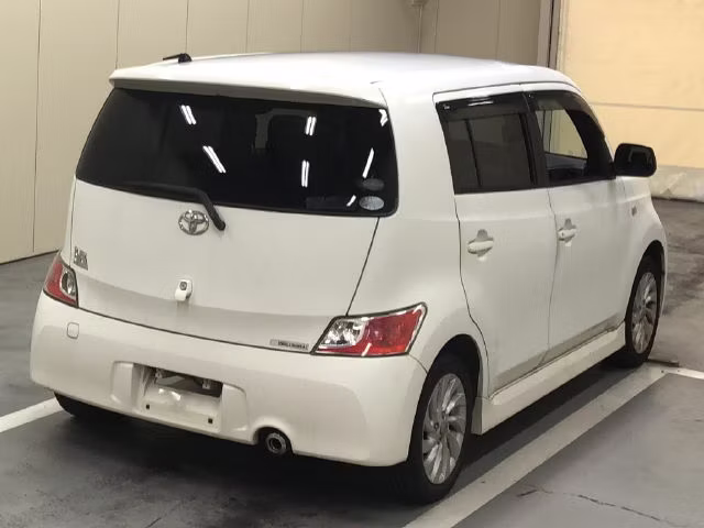 TOYOTA BB