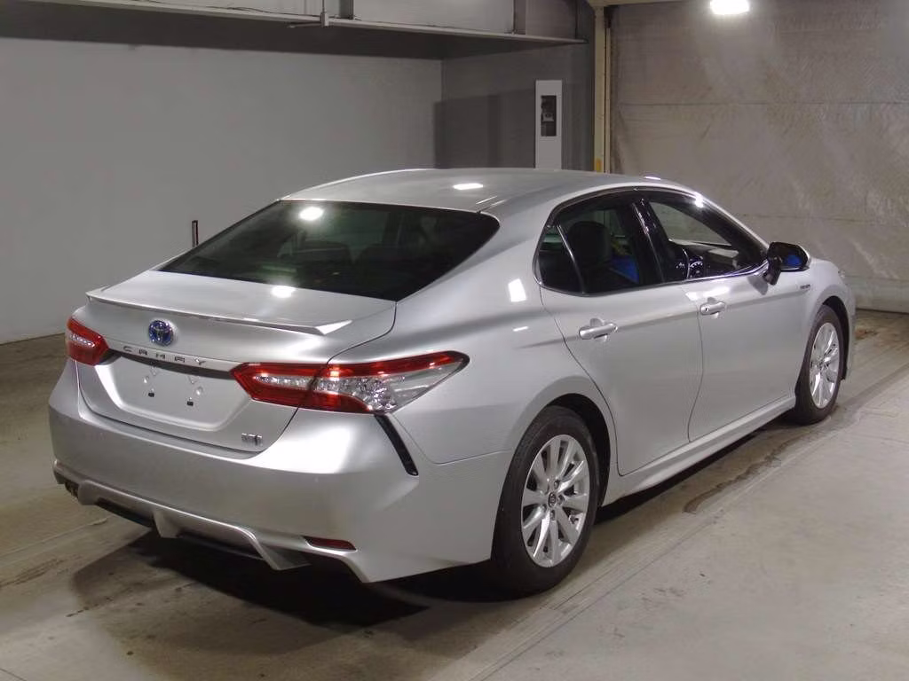 TOYOTA CAMRY