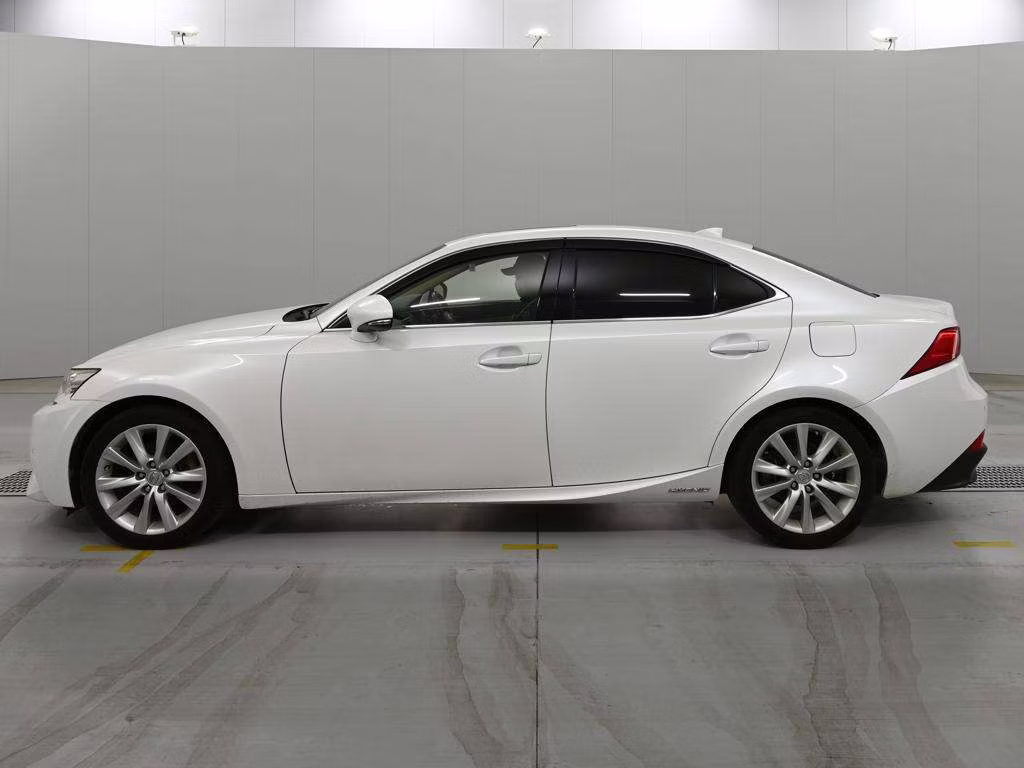 LEXUS IS300H
