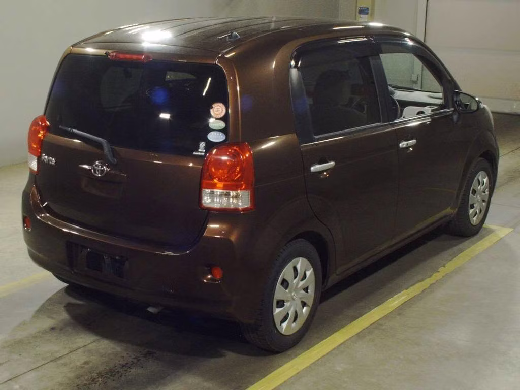 TOYOTA PORTE