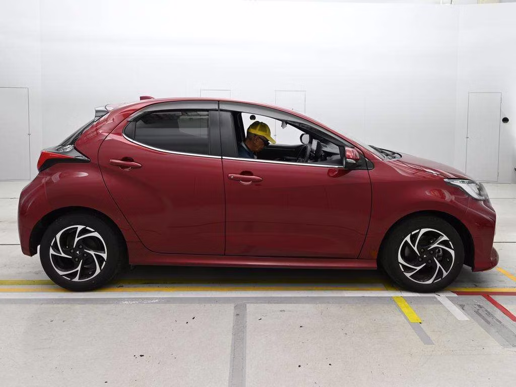 TOYOTA YARIS