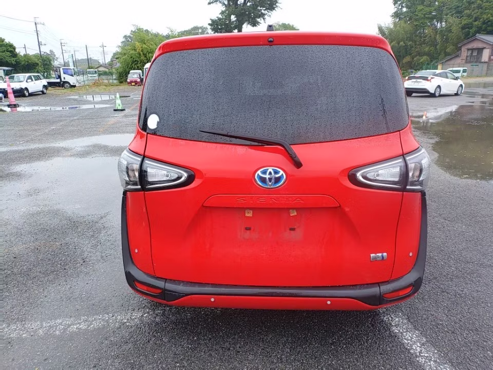 TOYOTA SIENTA