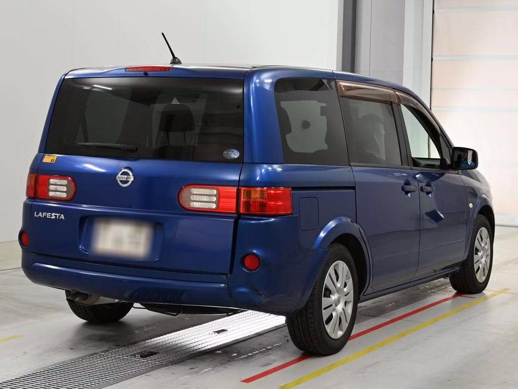 NISSAN LAFESTA