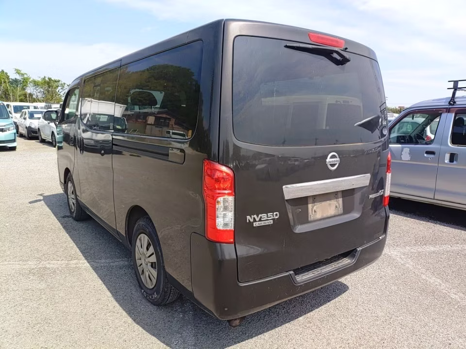 NISSAN NV350 CARAVAN