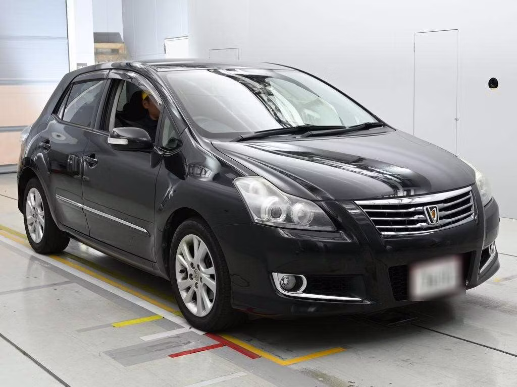 TOYOTA BLADE