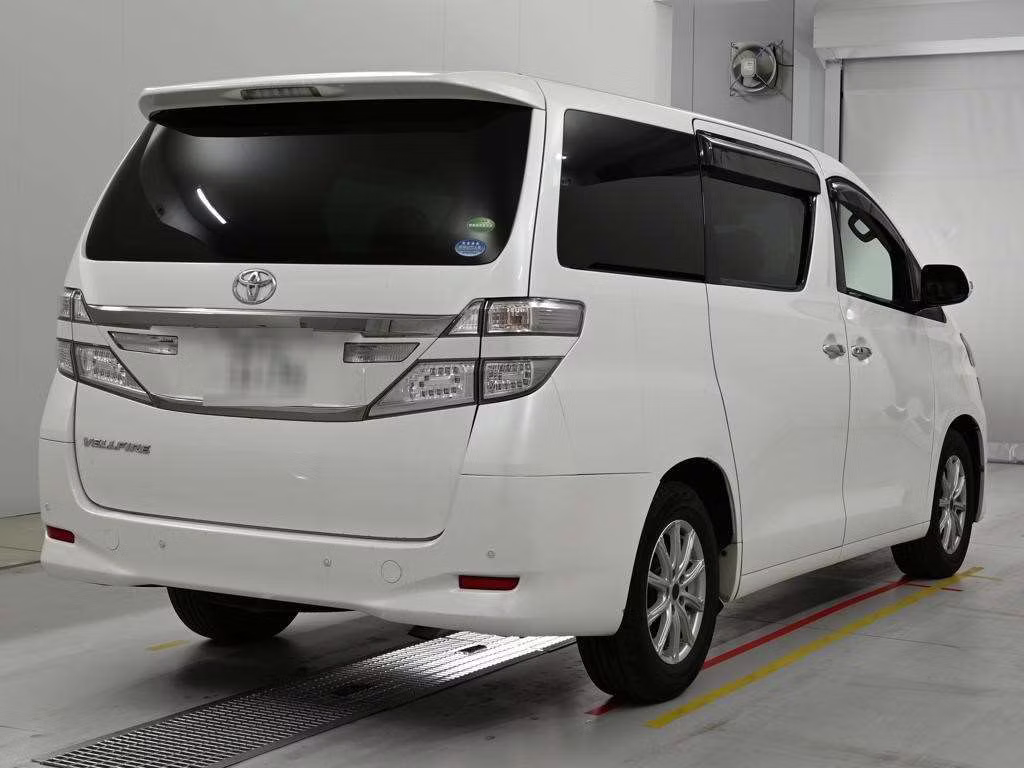 TOYOTA VELLFIRE