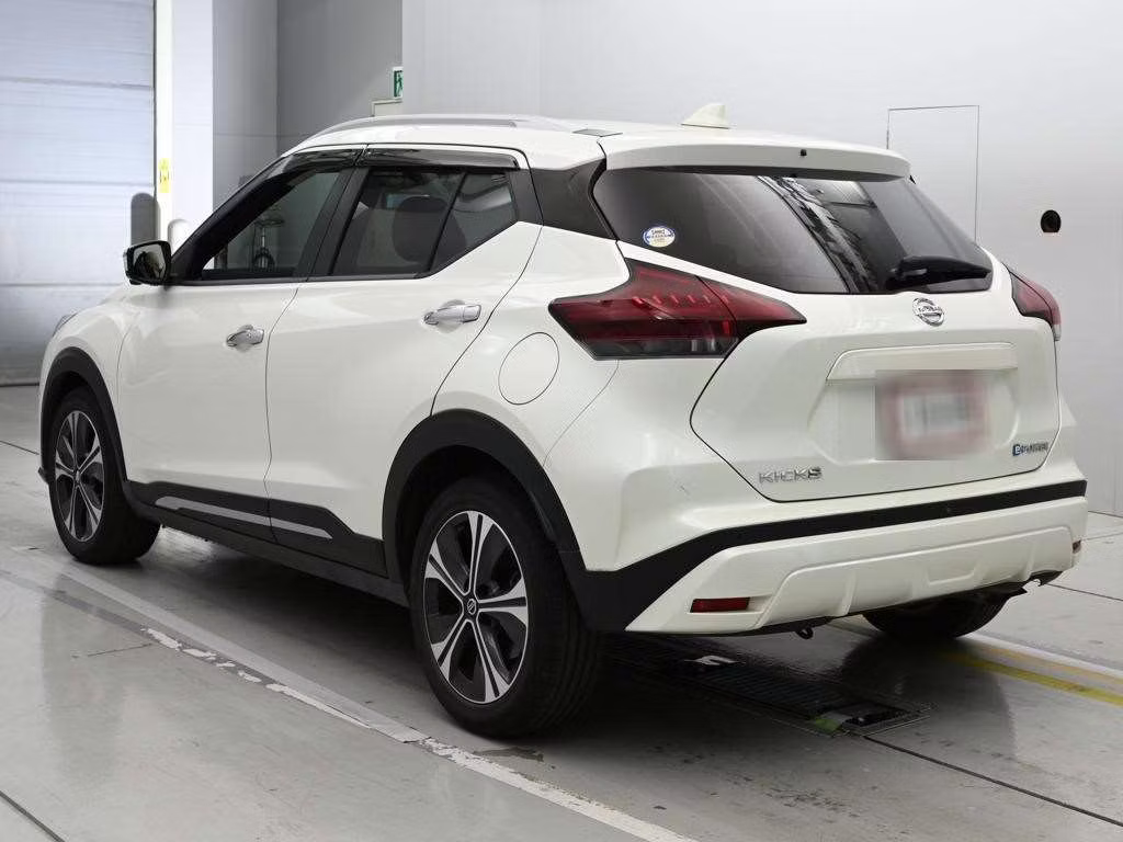 NISSAN KICKS