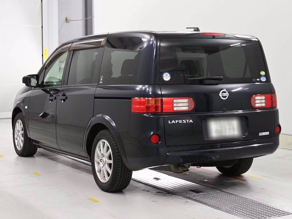 NISSAN LAFESTA