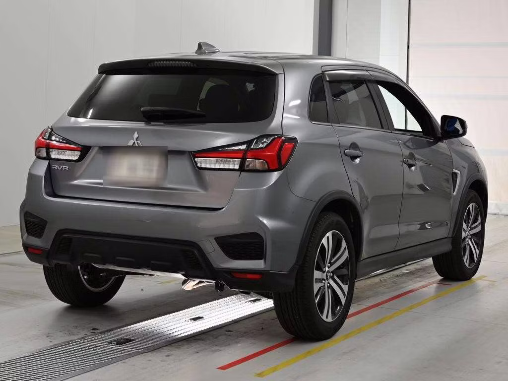 MITSUBISHI RVR