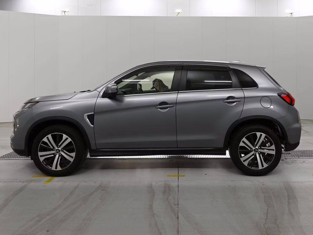 MITSUBISHI RVR