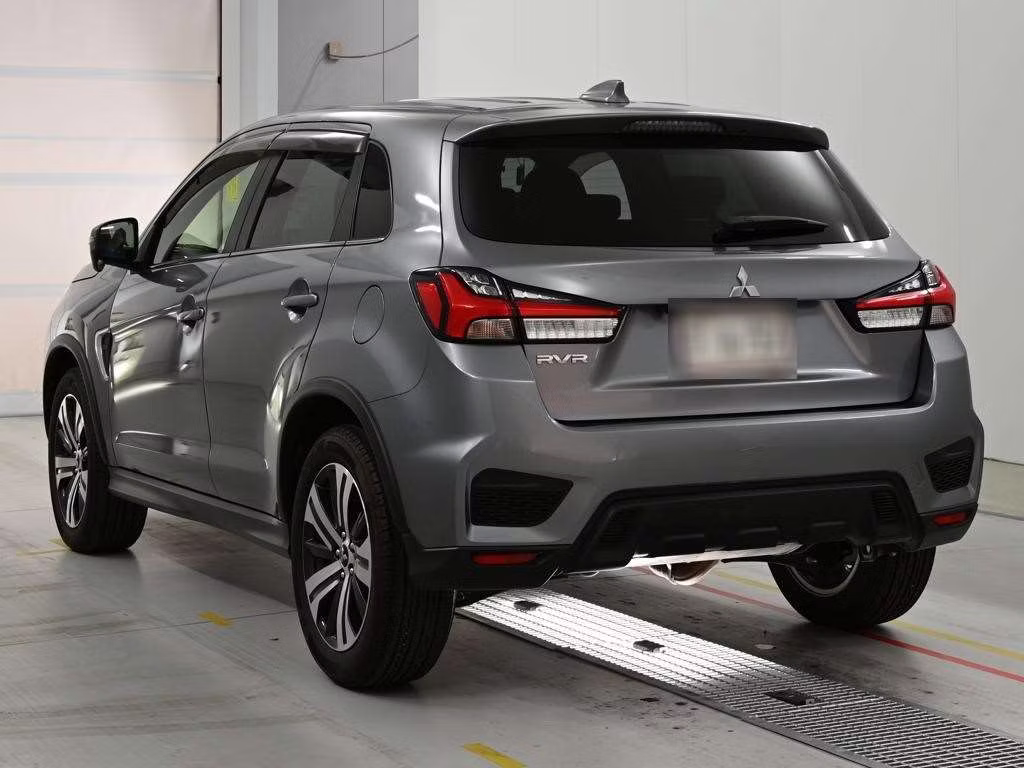MITSUBISHI RVR