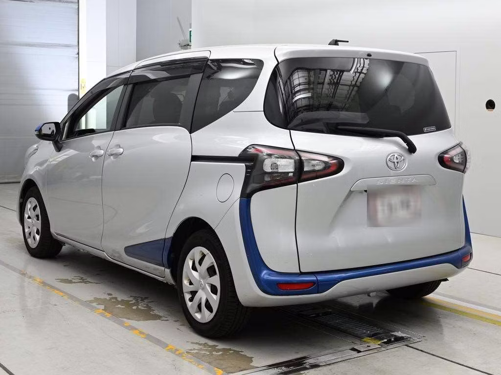 TOYOTA SIENTA