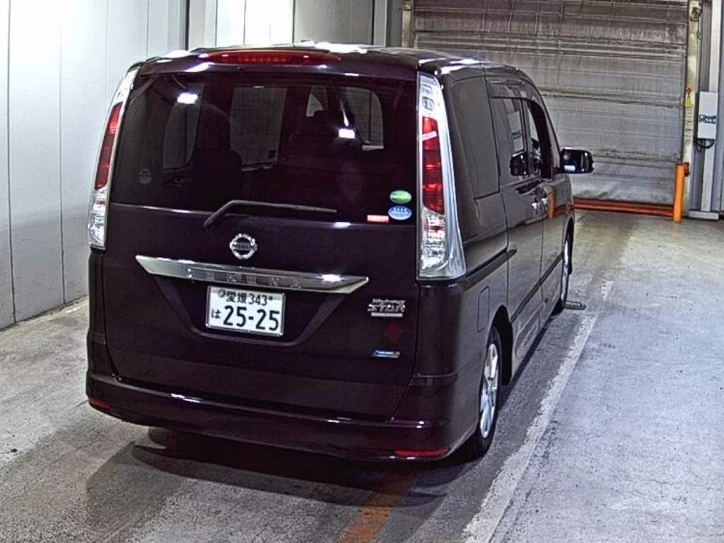 NISSAN SERENA