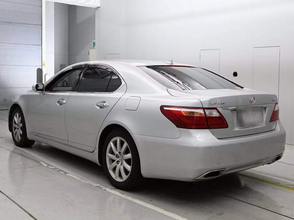 LEXUS LS460