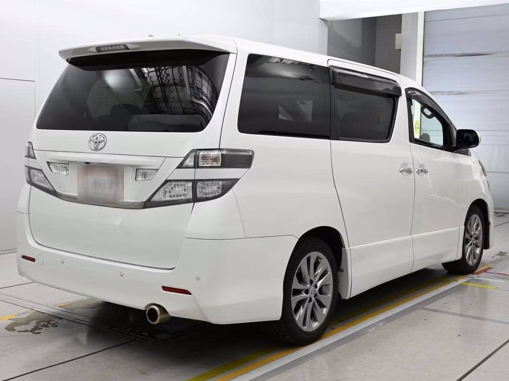 TOYOTA VELLFIRE