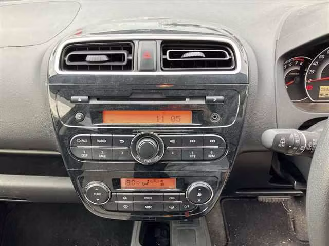 MITSUBISHI MIRAGE