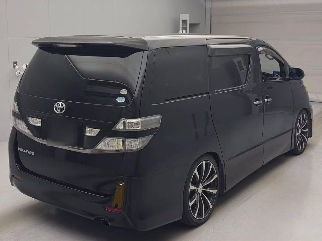TOYOTA VELLFIRE