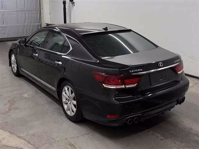 LEXUS LS460