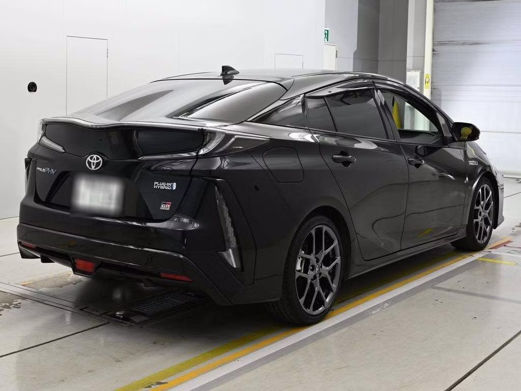 TOYOTA PRIUS PHV