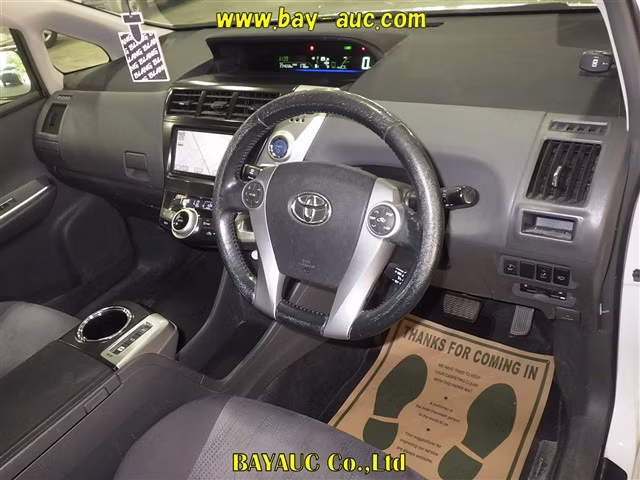TOYOTA PRIUS ALPHA