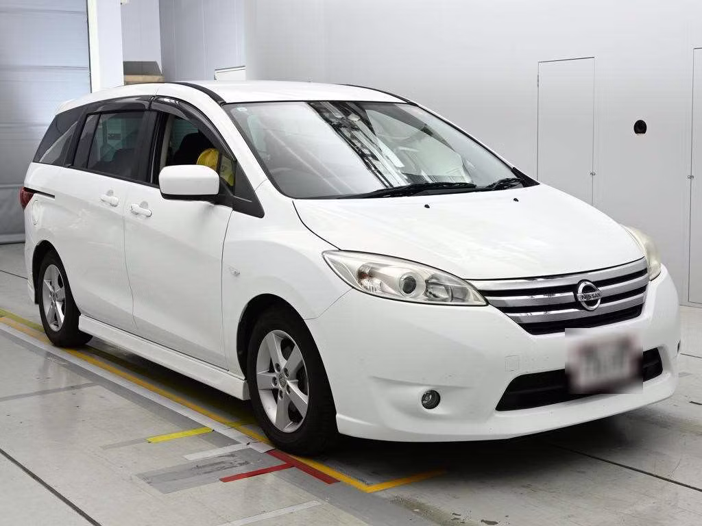 NISSAN LAFESTA