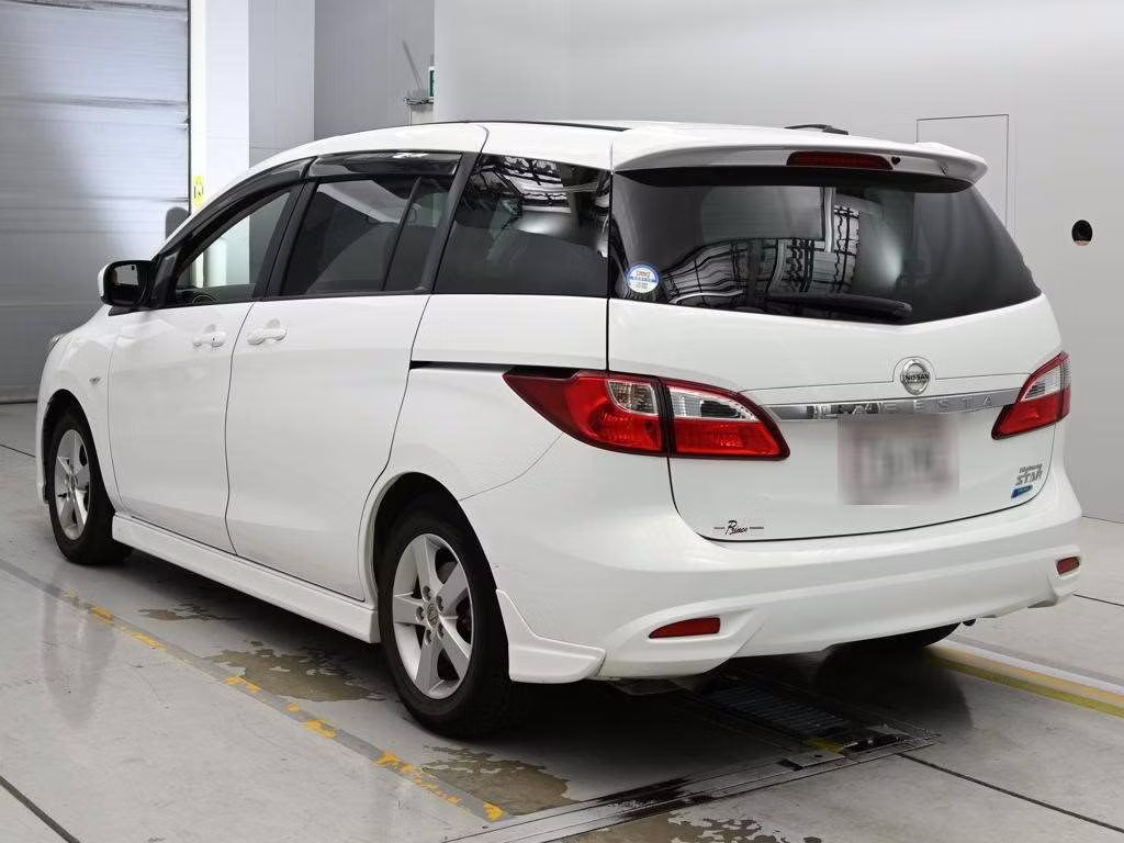 NISSAN LAFESTA