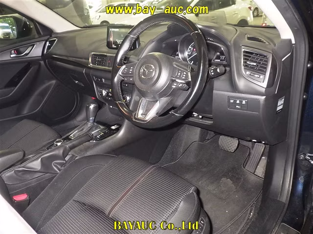 MAZDA AXELA