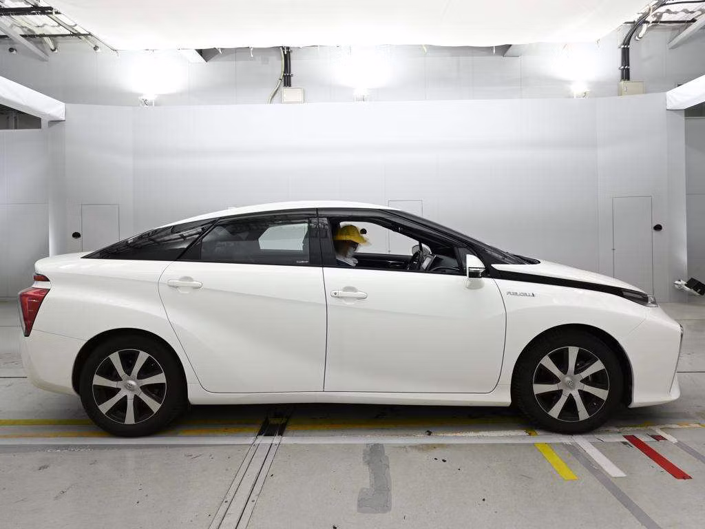 TOYOTA MIRAI