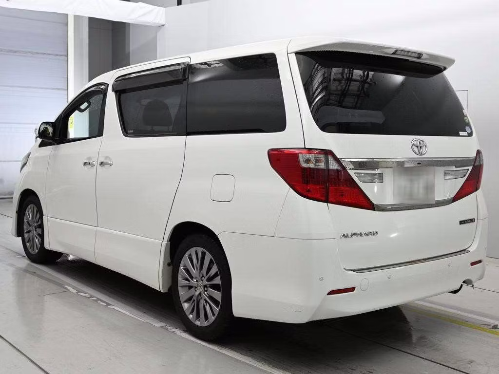 TOYOTA ALPHARD