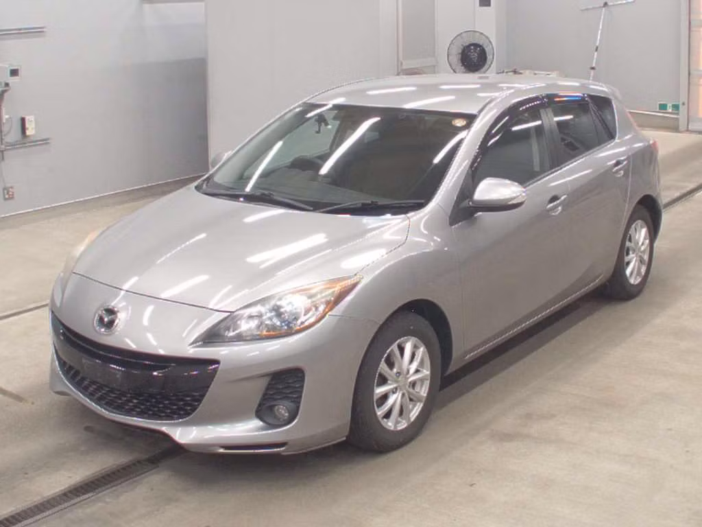 MAZDA AXELA