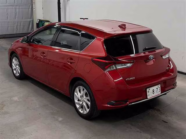 TOYOTA AURIS