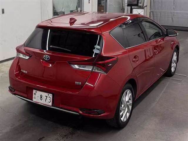 TOYOTA AURIS