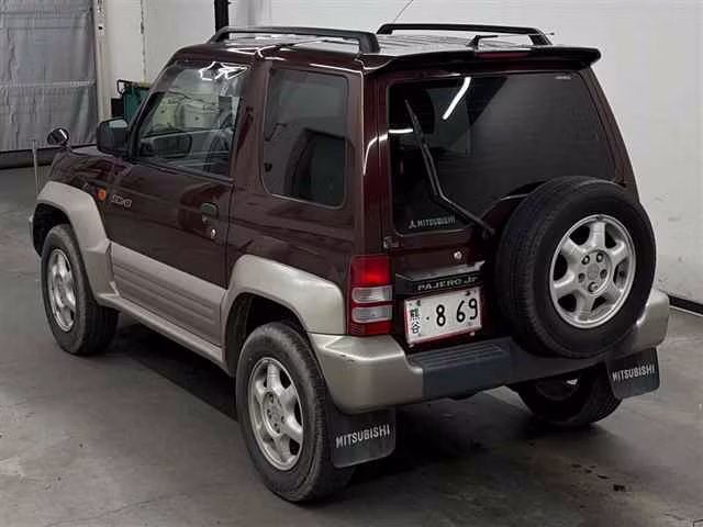 MITSUBISHI PAJERO JUNIOR