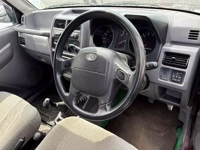 MITSUBISHI PAJERO JUNIOR